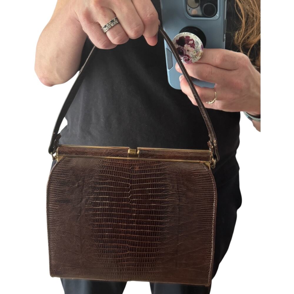 1950s Oxblood Lizard Embossed Top Handle Kiss Lock Purse - Picture 3 of 16